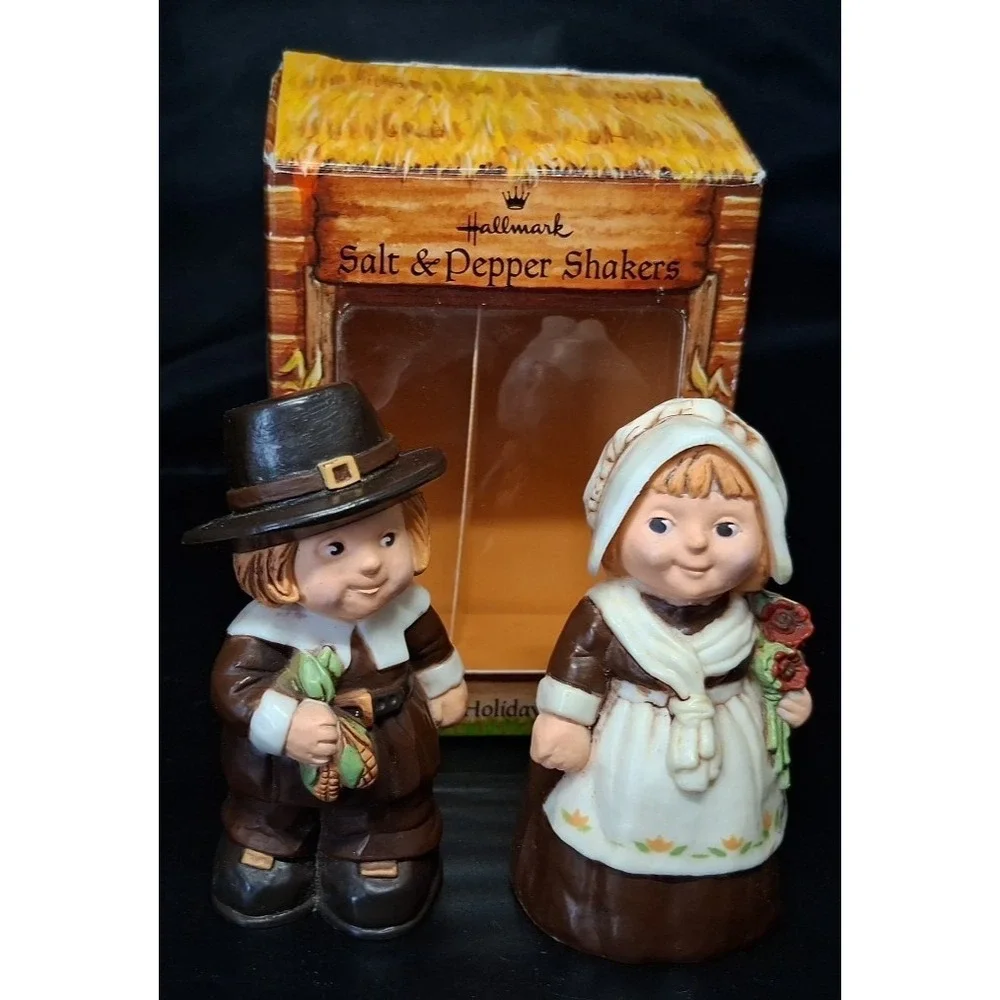 Vintage Hallmark Thanksgiving Pilgrim Salt & Pepper Shakers in Original Box